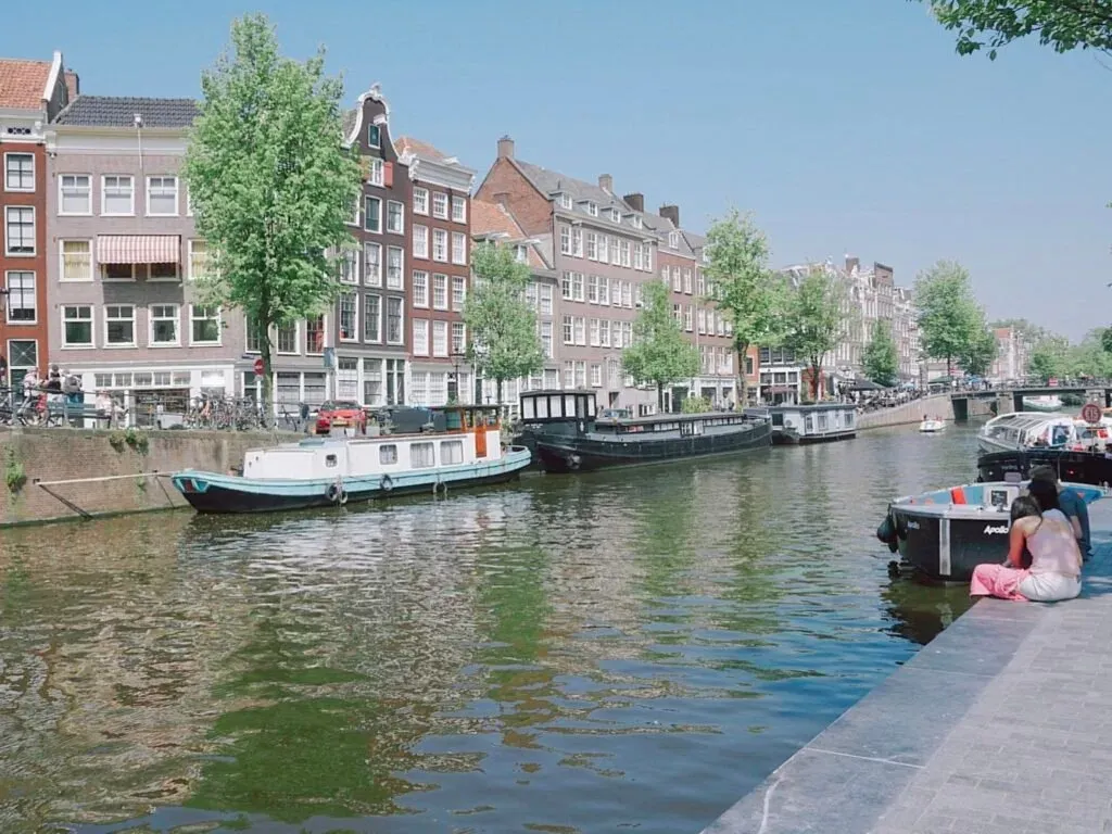 budget travel in Europe - netherland