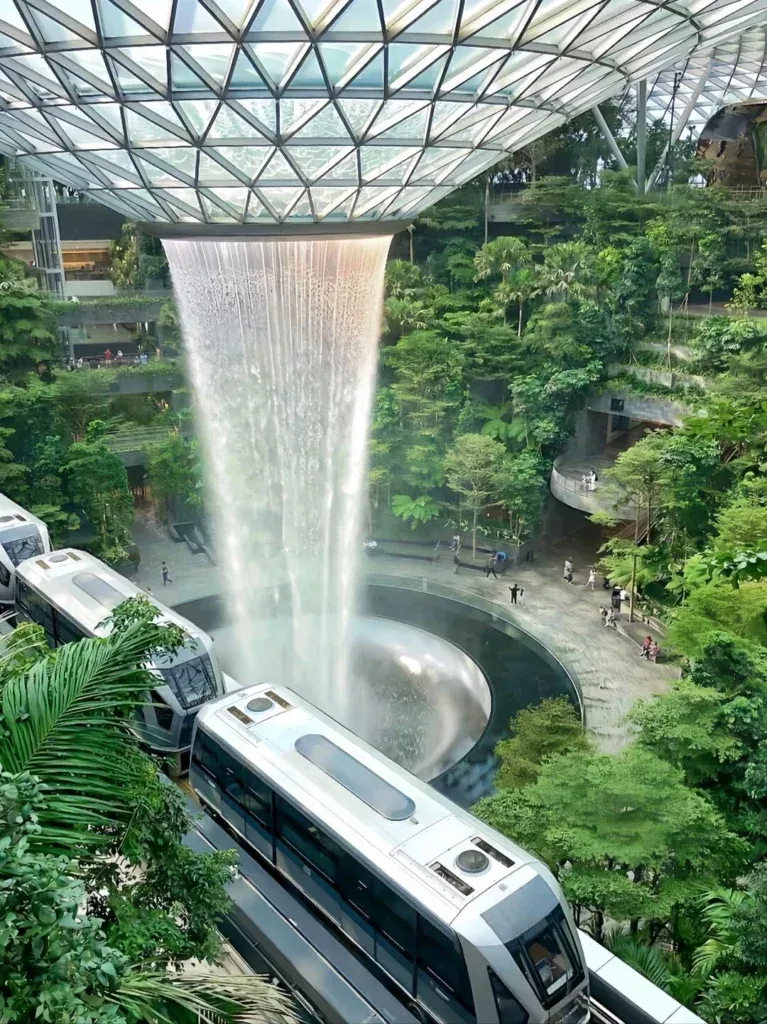 Singapore travel-jewel Changi airport
