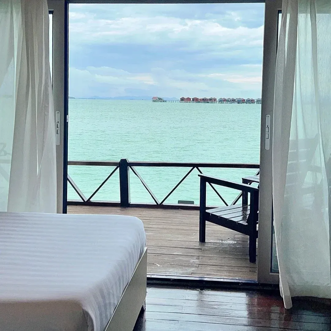 Crystal water house