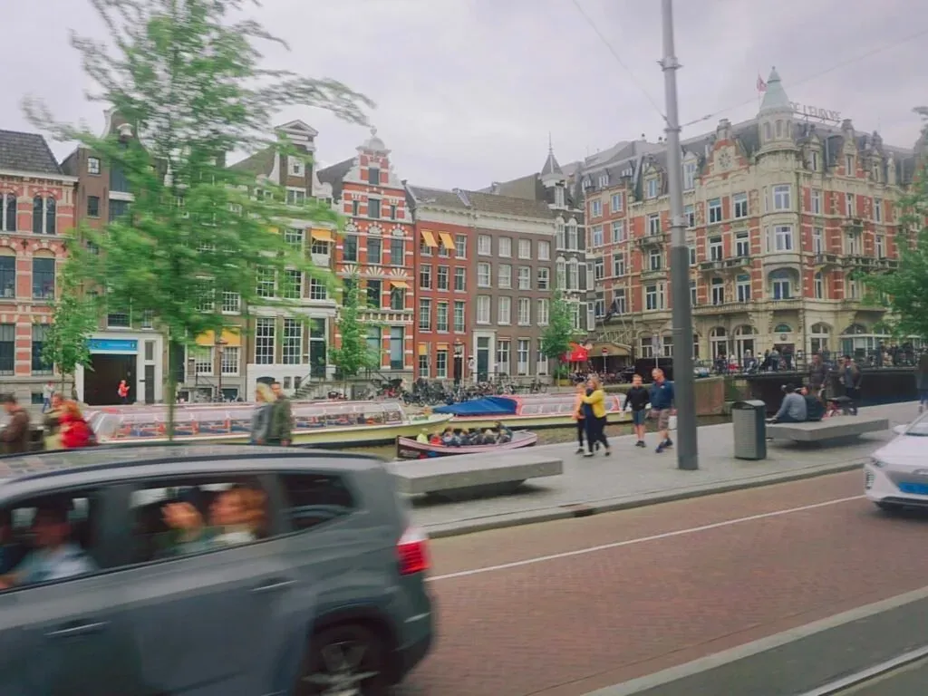 budget travel in Europe - netherland street
