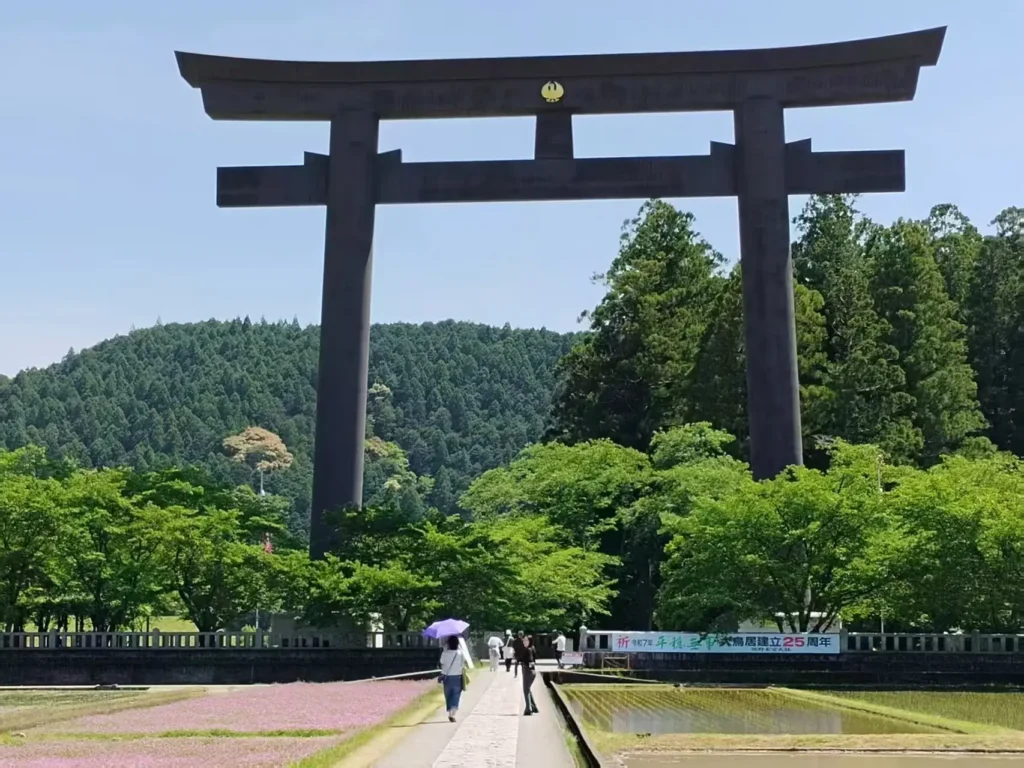 on the Kumano kodo hosshinmon-oji entrance